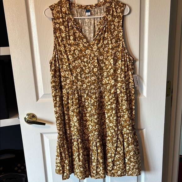 Old Navy Dresses & Skirts - NWT Yellow Floral Sundress